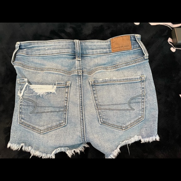 American Eagle High Waisted Shorts - Picture 4 of 4
